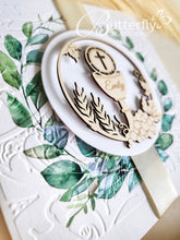 Load image into Gallery viewer, First Communion Invitation #22 with child&#39;s name engraved
